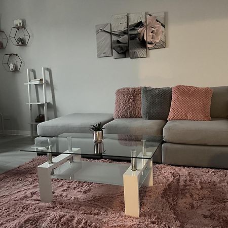 Captivating 2-Bed Apartment In Kirkcaldy Bagian luar foto
